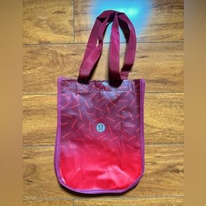 Lululemon Reusable Bag with Button Closure